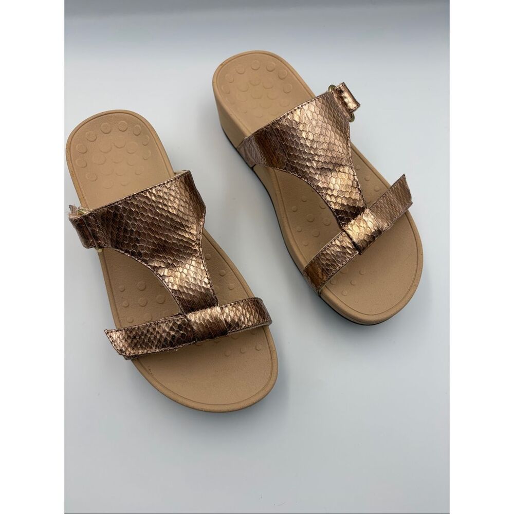 Vionic Ellie Metallic Snake Rose Gold Comfort Wedge Sandals Size 7